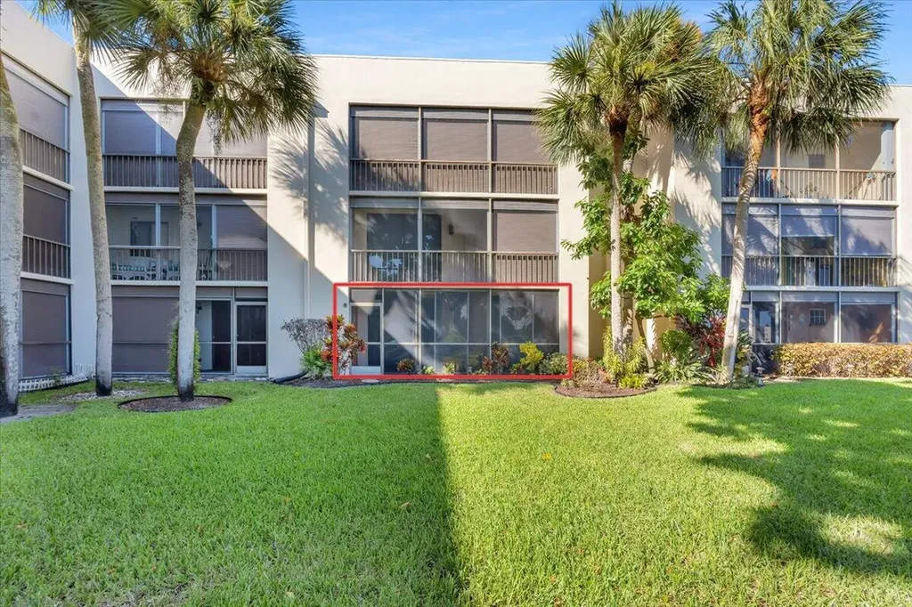 5190 Las Verdes Circle Delray Beach FL 33484