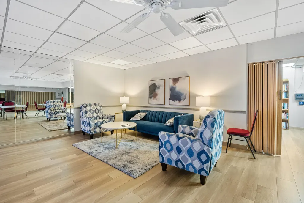 5190 Las Verdes Circle Delray Beach FL 33484