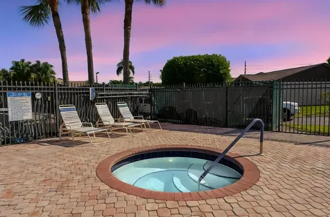 5190 Las Verdes Circle Delray Beach FL 33484