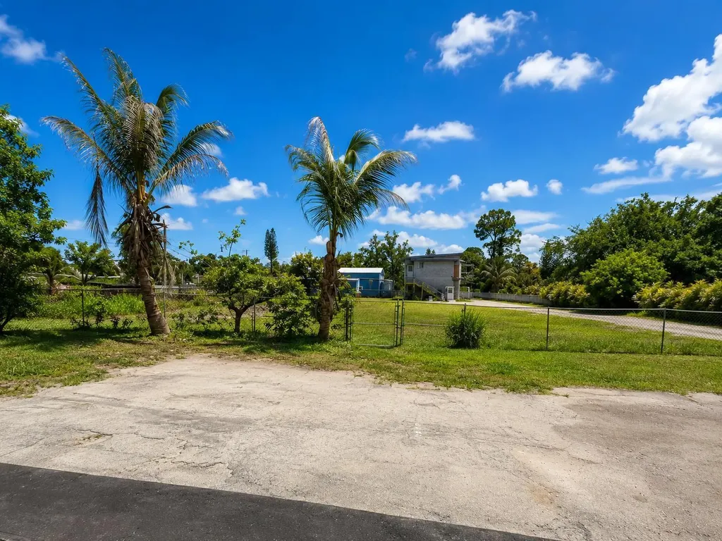 468 N 53rd Drive Drive N West Palm Beach FL 33415