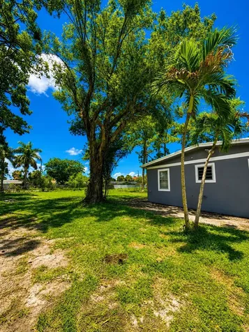 468 N 53rd Drive Drive N West Palm Beach FL 33415