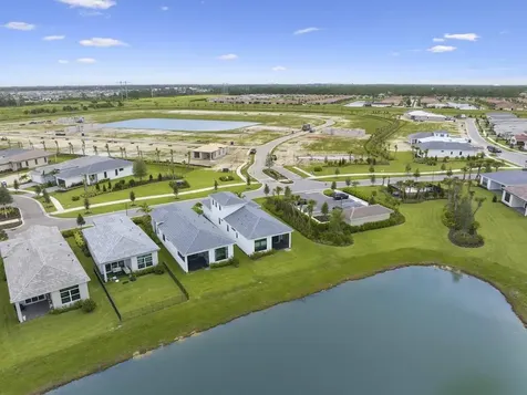 12442 SW Lunata Way Port St Lucie FL 34987