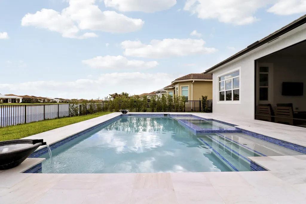 8852 SW Montova Way Port St Lucie FL 34987