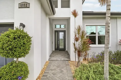 8852 SW Montova Way Port St Lucie FL 34987