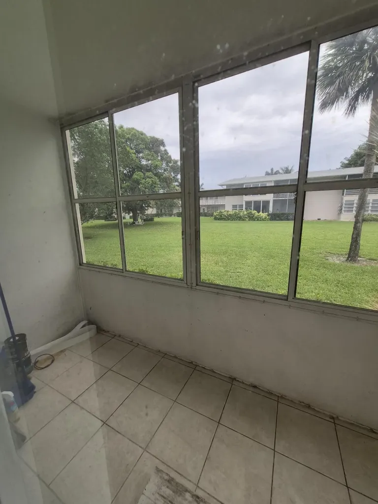 27 Easthampton B West Palm Beach FL 33417