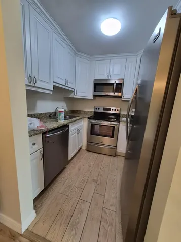 27 Easthampton B West Palm Beach FL 33417
