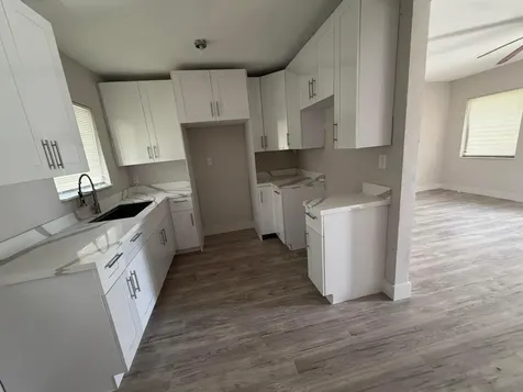 1437 NW 10th Place Fort Lauderdale FL 33311