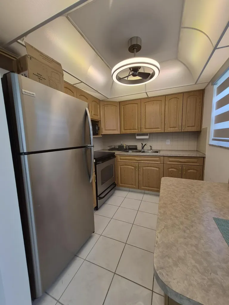 144 Dorchester G West Palm Beach FL 33417
