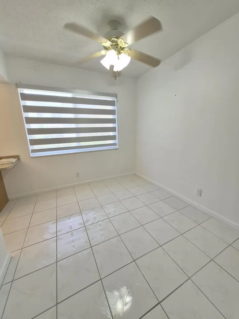 144 Dorchester G West Palm Beach FL 33417