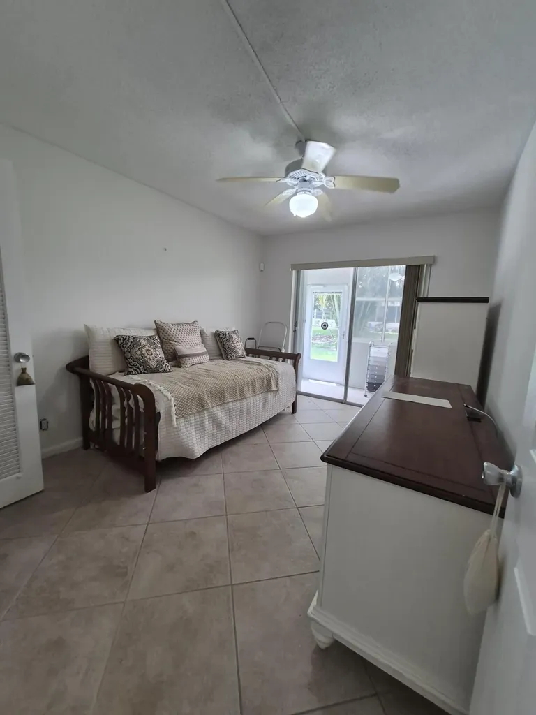 144 Dorchester G West Palm Beach FL 33417