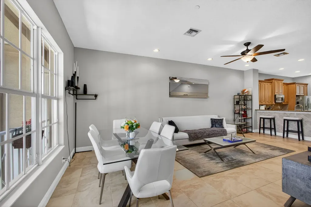 4710 E Artesa Way Way E Palm Beach Gardens FL 33418