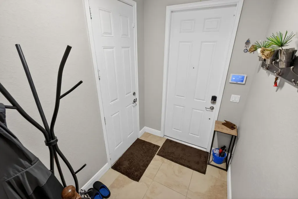 4710 E Artesa Way Way E Palm Beach Gardens FL 33418