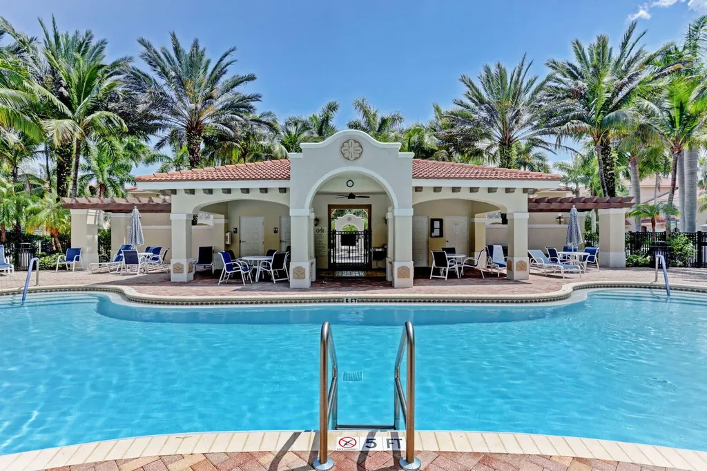 4710 E Artesa Way Way E Palm Beach Gardens FL 33418