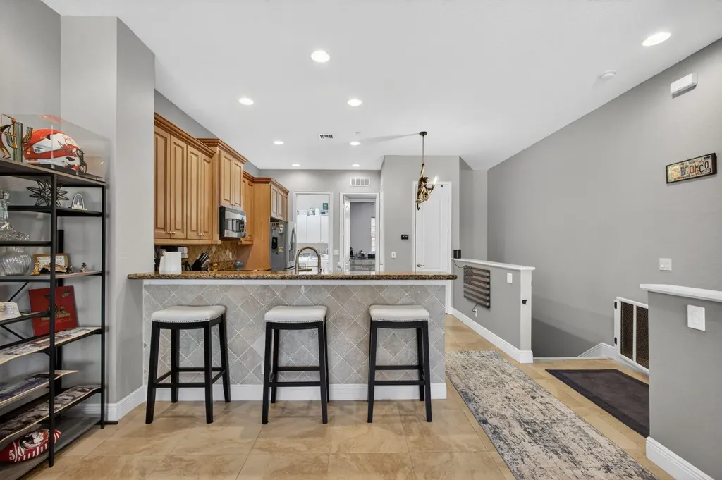 4710 E Artesa Way Way E Palm Beach Gardens FL 33418