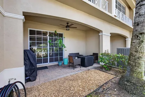 4710 E Artesa Way Way E Palm Beach Gardens FL 33418