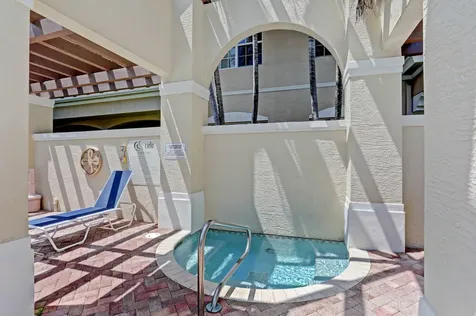 4710 E Artesa Way Way E Palm Beach Gardens FL 33418