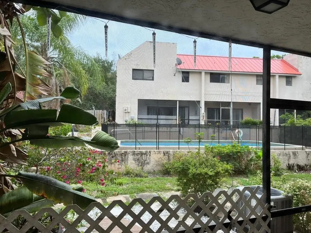 1679 NW 15th Vista Boca Raton FL 33432