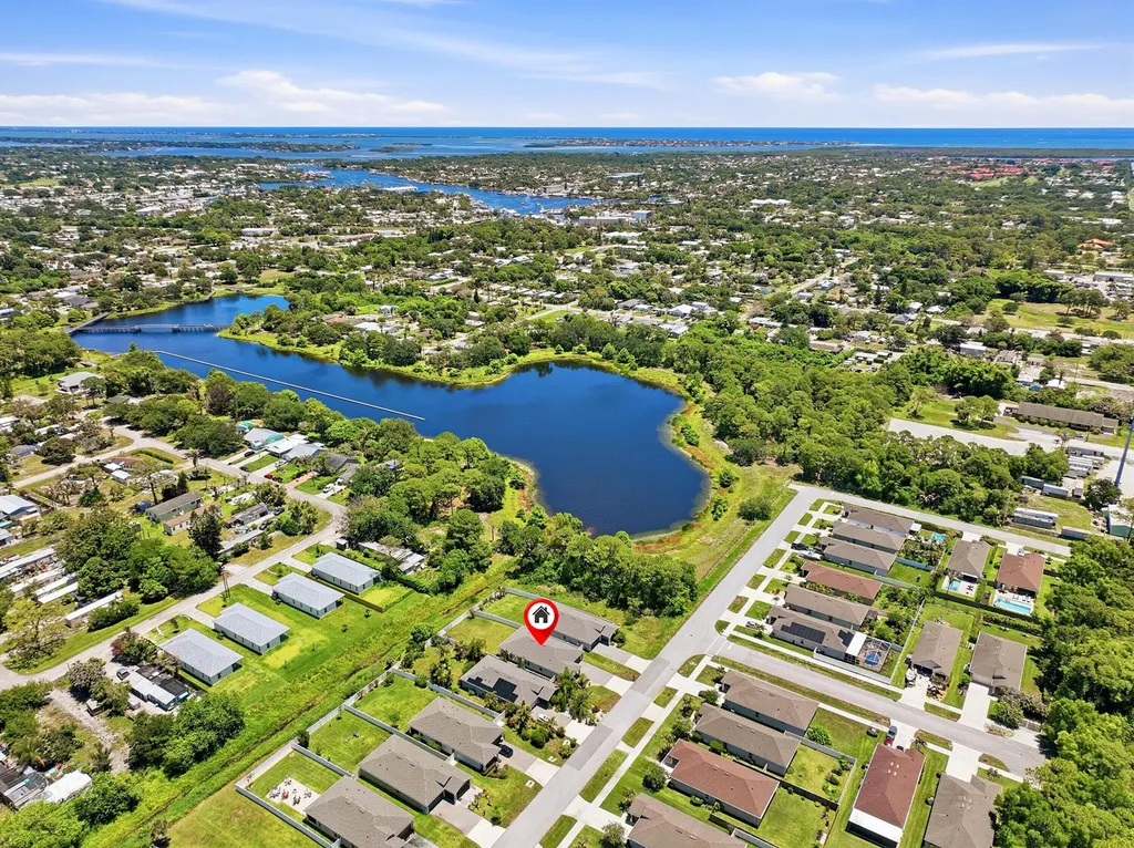 3899 SE Lee Street Stuart FL 34997