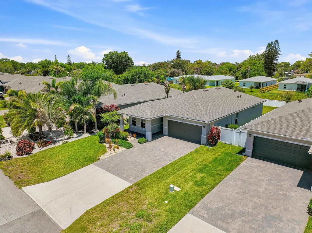 3899 SE Lee Street Stuart FL 34997