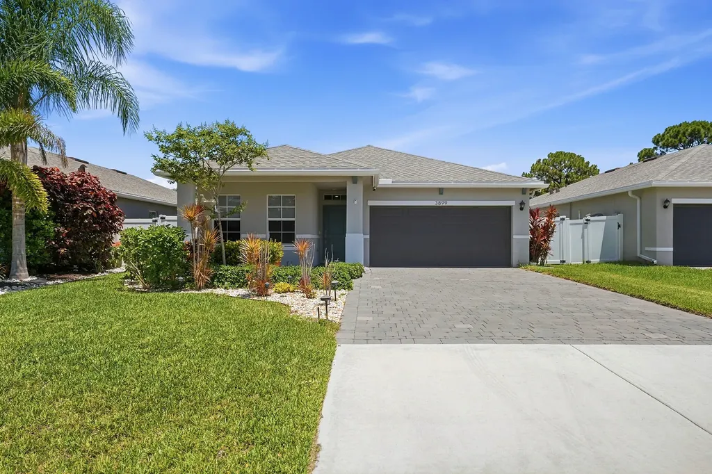 3899 SE Lee Street Stuart FL 34997