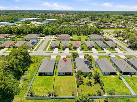 3899 SE Lee Street Stuart FL 34997