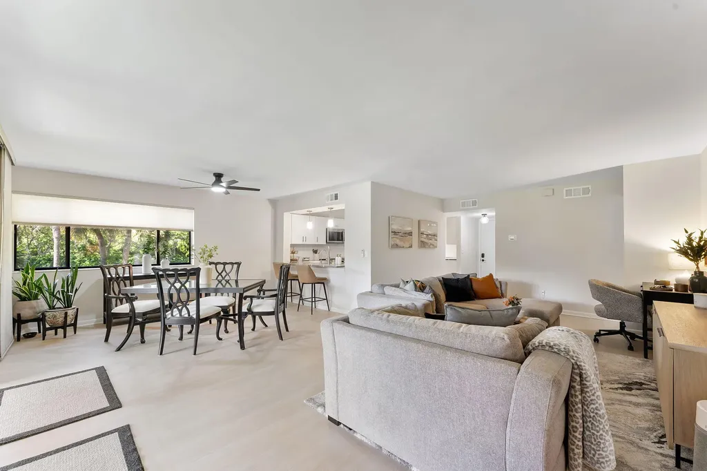 11230 Green Lake Drive Boynton Beach FL 33437