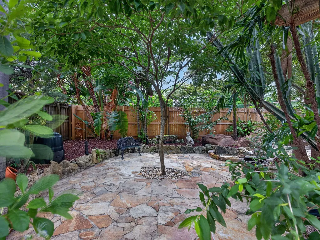 949 NE 25th Avenue Pompano Beach FL 33062