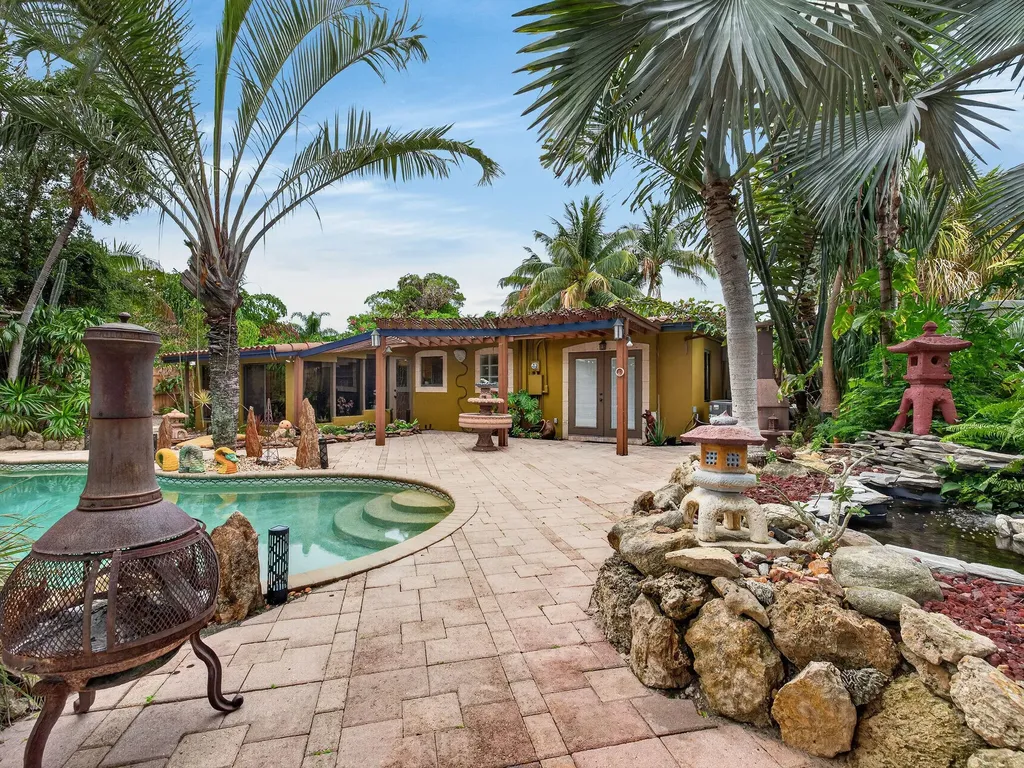 949 NE 25th Avenue Pompano Beach FL 33062