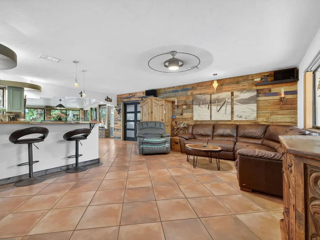 949 NE 25th Avenue Pompano Beach FL 33062
