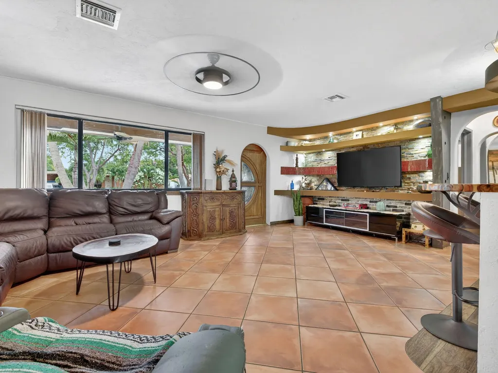 949 NE 25th Avenue Pompano Beach FL 33062