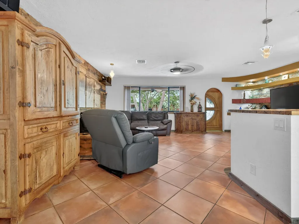 949 NE 25th Avenue Pompano Beach FL 33062