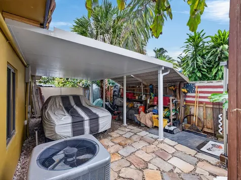 949 NE 25th Avenue Pompano Beach FL 33062