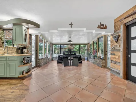949 NE 25th Avenue Pompano Beach FL 33062