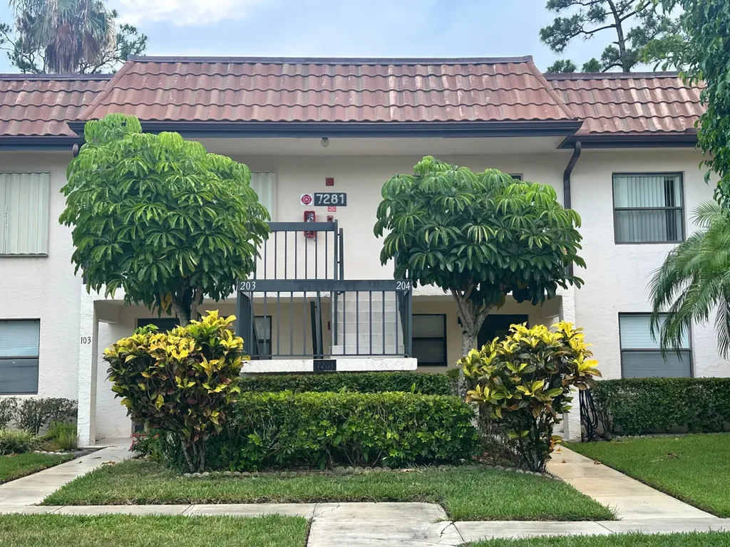7281 Golf Colony Court Lake Worth FL 33467