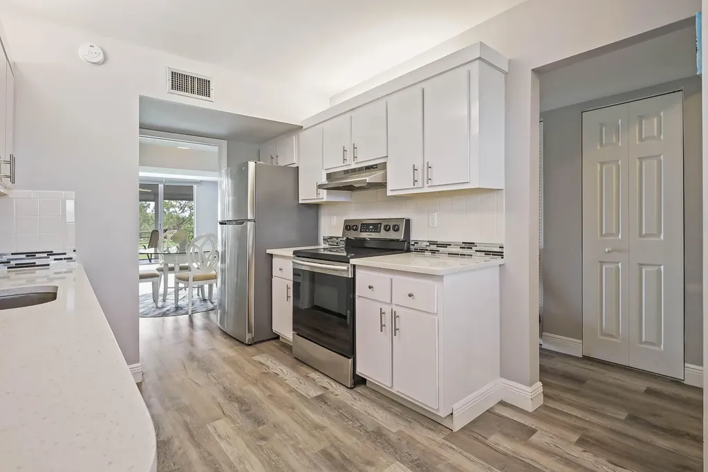 6850 10th Avenue N Greenacres FL 33467