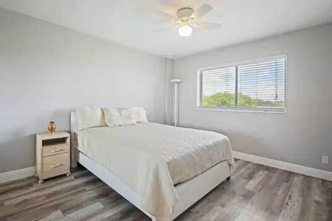 6850 10th Avenue N Greenacres FL 33467