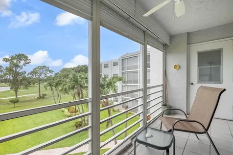 6850 10th Avenue N Greenacres FL 33467