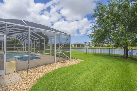 470 Pittman Avenue Vero Beach FL 32968