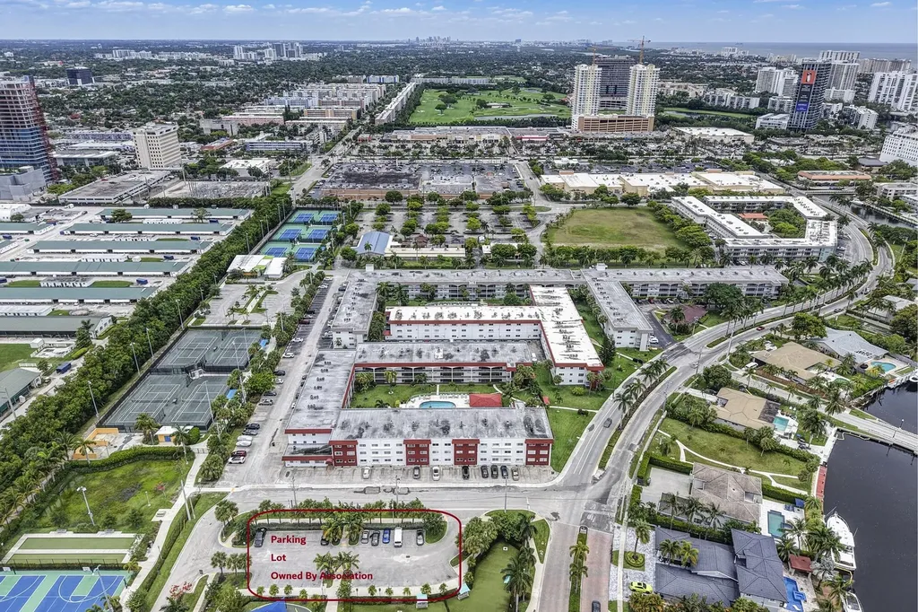 580 Egret Drive Hallandale Beach FL 33009