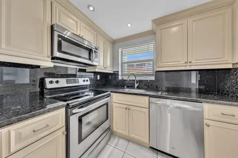 580 Egret Drive Hallandale Beach FL 33009
