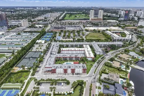 580 Egret Drive Hallandale Beach FL 33009