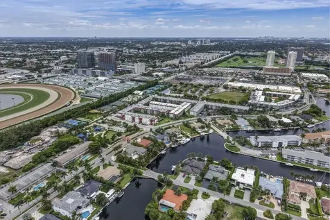 580 Egret Drive Hallandale Beach FL 33009