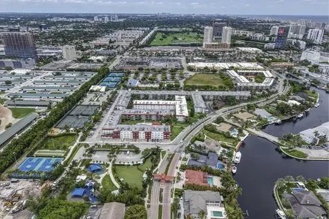 580 Egret Drive Hallandale Beach FL 33009