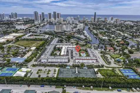 580 Egret Drive Hallandale Beach FL 33009