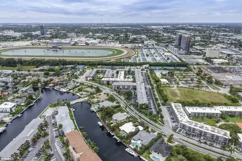 580 Egret Drive Hallandale Beach FL 33009