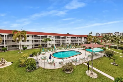 580 Egret Drive Hallandale Beach FL 33009
