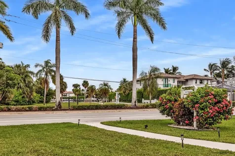 580 Egret Drive Hallandale Beach FL 33009