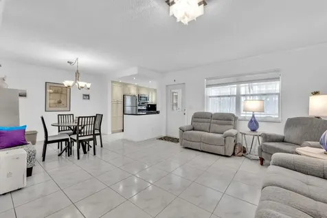 580 Egret Drive Hallandale Beach FL 33009