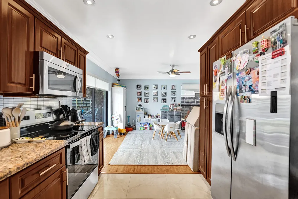 4108 N 49th Avenue Hollywood FL 33021