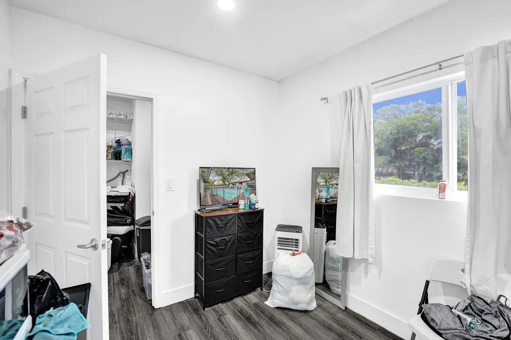 4108 N 49th Avenue Hollywood FL 33021